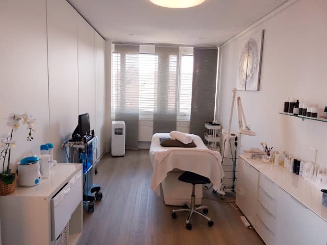 Beautyplus GmbH — Kosmetikstudio in Horgen
