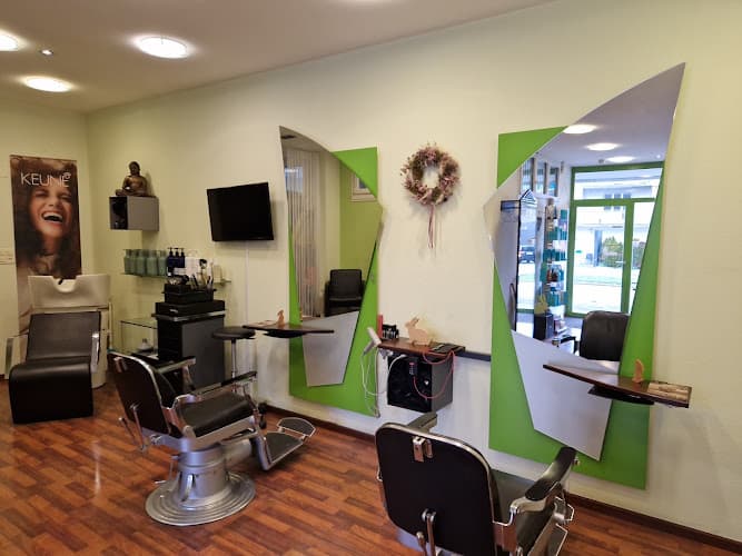 Hair in Hand — Coiffeur in Dietikon