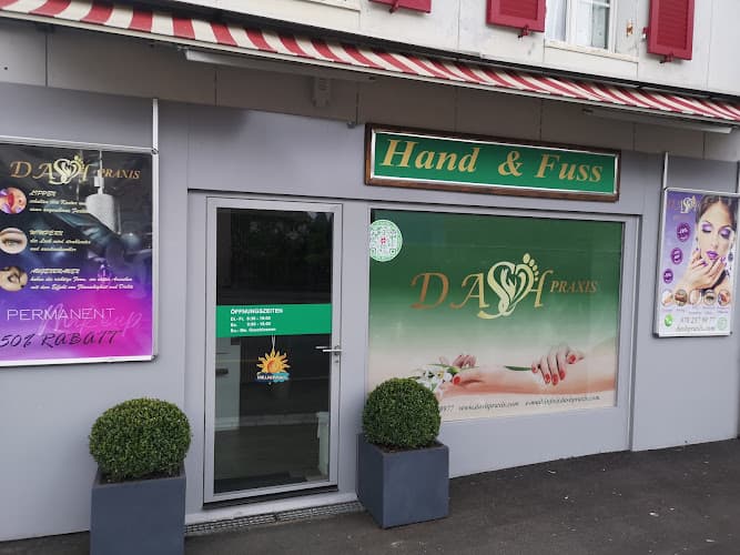 Dash Praxis Hand- & Fusspflege — Nagelstudio in Dietikon