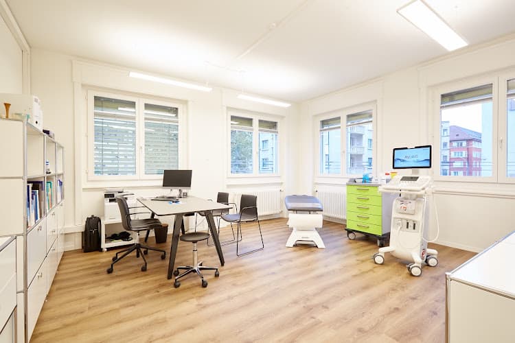 Orthopädische Schmerztherapie Zürich — Arzt in Zürich