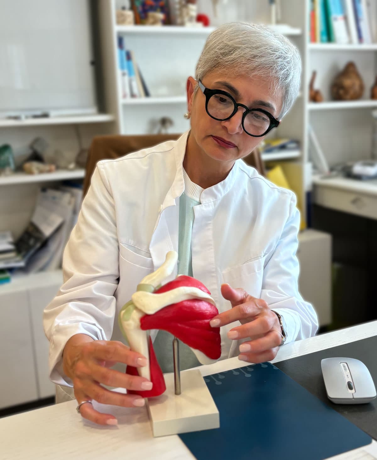 Dr. Noushin Mansourian — Arzt in Zürich