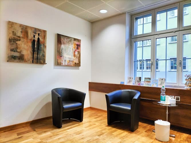 EYE CARE CENTER ZURICH AG — Arzt in Zürich