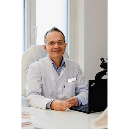 Frauenarztpraxis Dr.med.(I)Armin Fürst — Arzt in Zürich