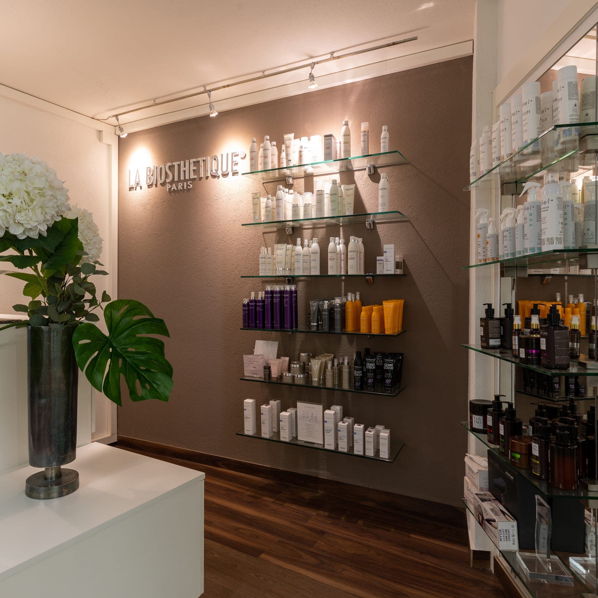 duyART Coiffure — Coiffeur in Zürich (Bild 3)