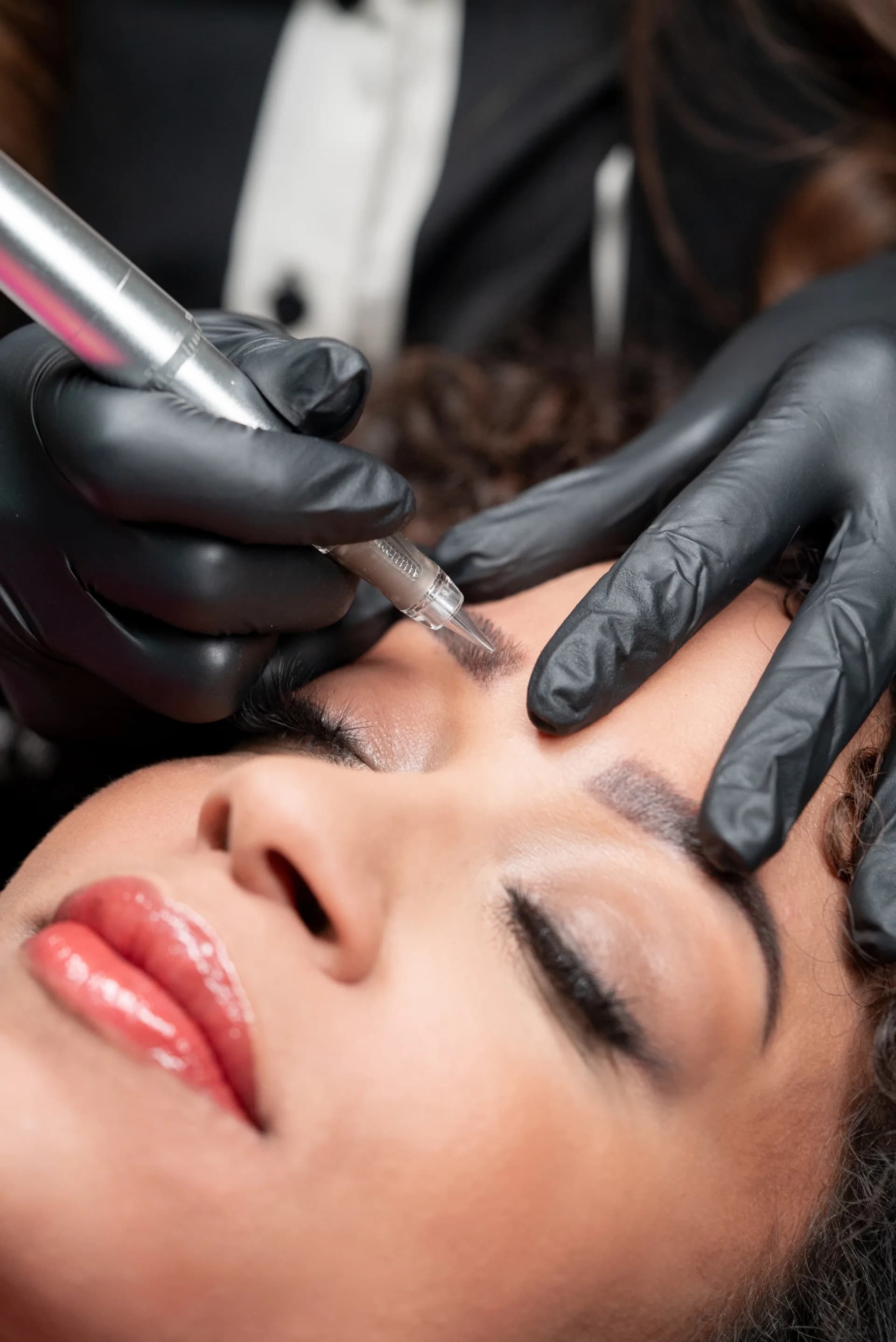 MonyLook - PMU & LASH EXPERT — Bar in Zürich (Bild 2)
