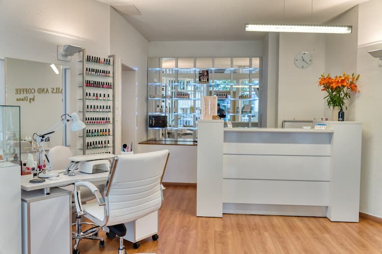Nails and Coffee by Diana — Kosmetikstudio in Zürich