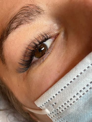 T&T Beauty Studio - Nails & Lashes — Kosmetikstudio in Zürich