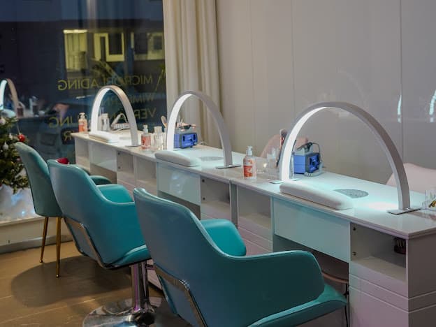 Tommy Nails & Lashes - Zürich — Nagelstudio in Zürich