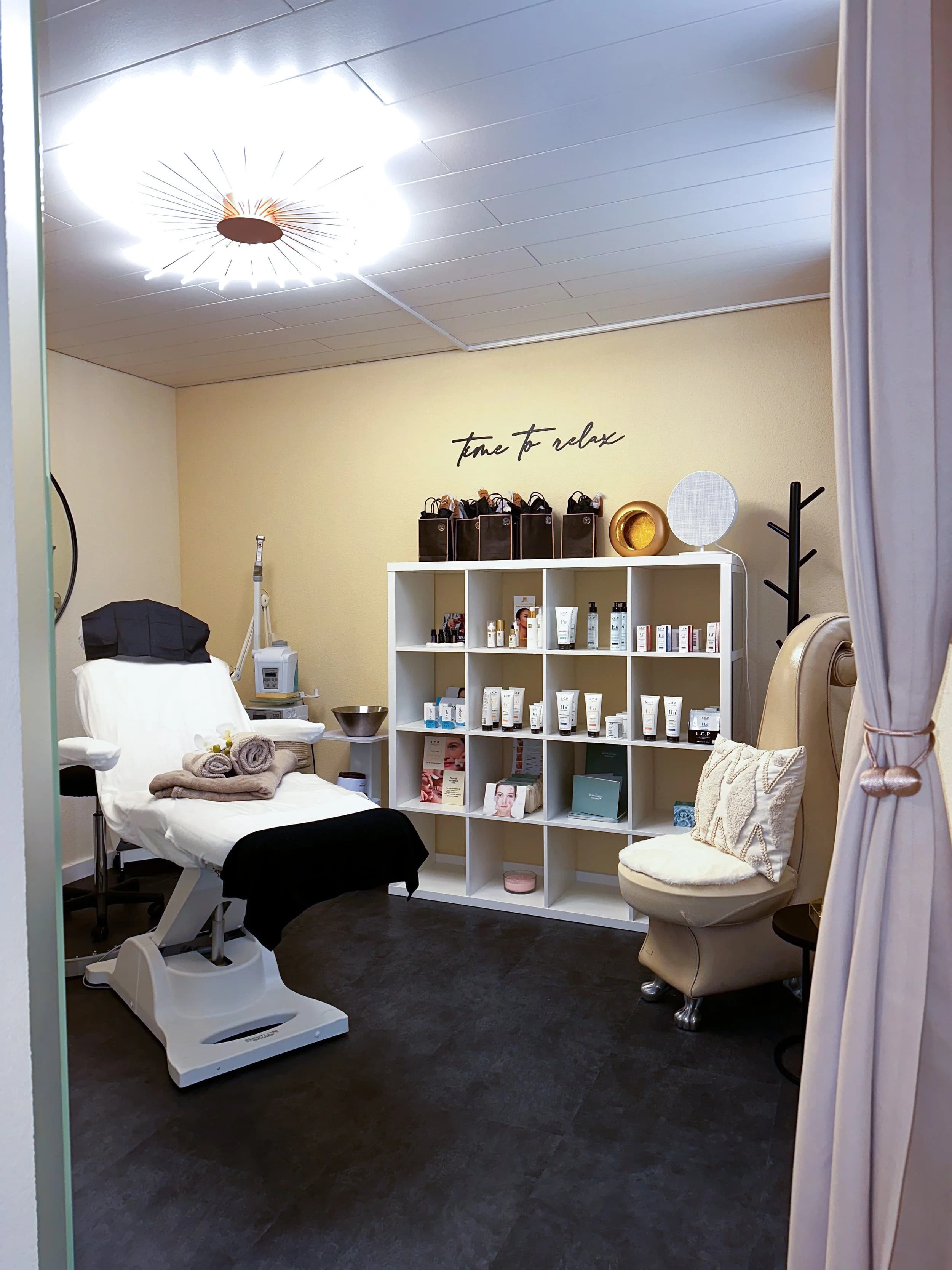 Lárinéa Cosmetics — Kosmetikstudio in Zürich (Bild 3)