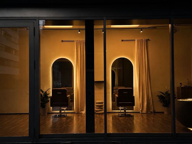 Emberyl Hair Atelier — Coiffeur in Zürich