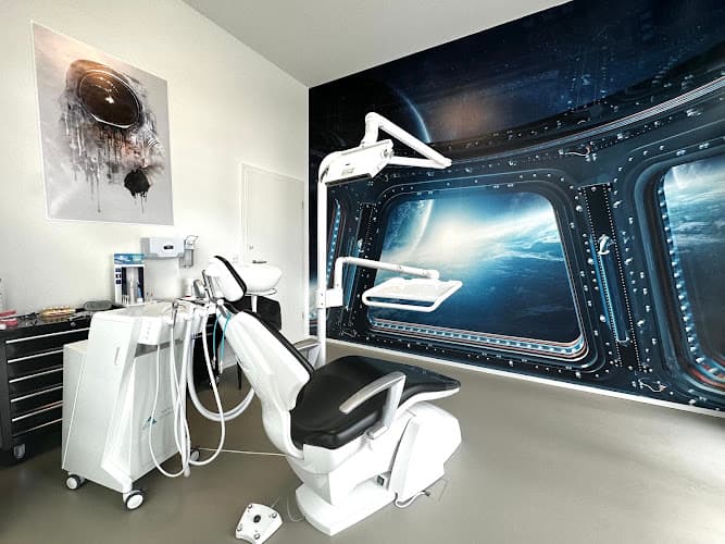 Beauty and Dental M - Dentalhygienepraxis — Zahnarzt in Dübendorf