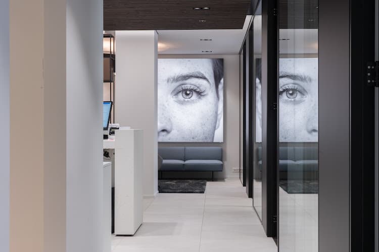 Skinmed Dermatologie Zürich und Praxis für Ästhetische Medizin — Arzt in Zürich