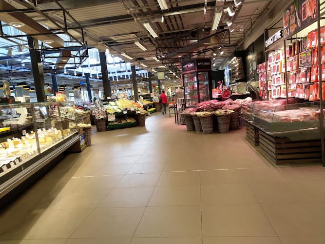 Migros-Supermarkt - Erlenbach - Erlibacher Märt — Supermarkt in Erlenbach