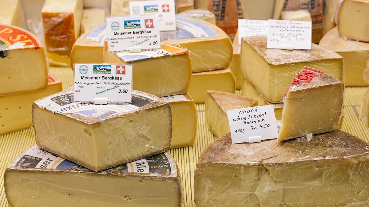 Weber Comestibles, dairy — Supermarkt in Zollikerberg (Bild 2)