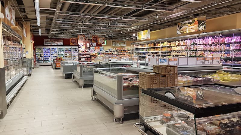 Migros-Supermarkt - Männedorf — Supermarkt in Männedorf