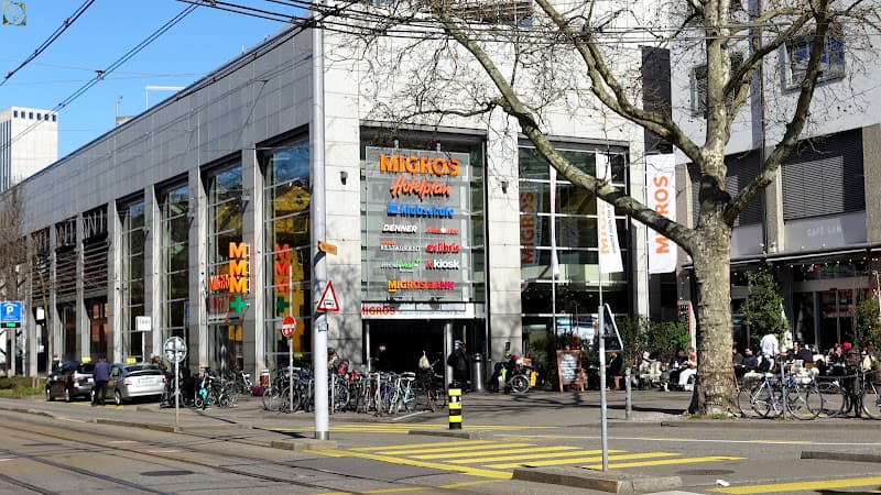 Migros-Supermarkt - Zürich - Limmatplatz — Supermarkt in Zürich