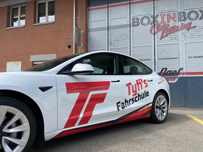Tyfi's Fahrschule — Fahrschule in Winterthur