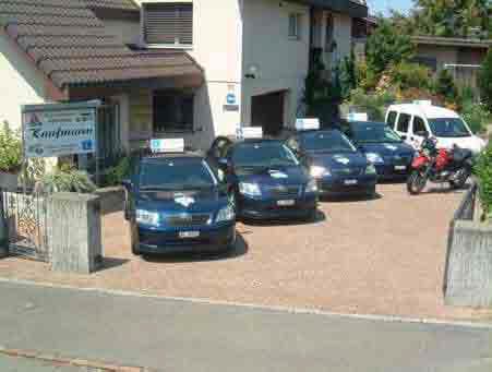 Fahrschule, VKU- und Theorie-Center Kaufmann — Fahrschule in Zufikon