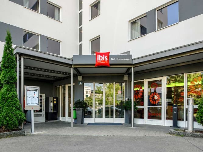 ibis Zurich Messe Airport — Hotel in Zürich