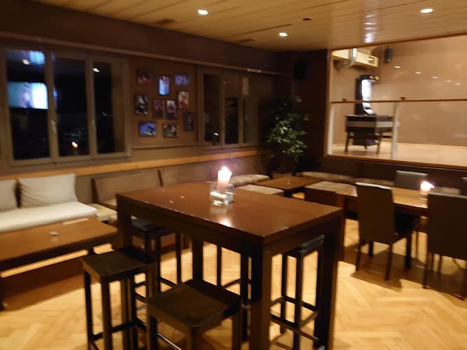 Spunte - Restaurant, Lounge & Sportbar — Bar in Seedorf