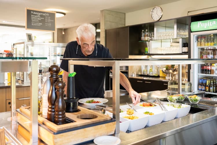 Bistro Sunnetal — Restaurant in Fällanden