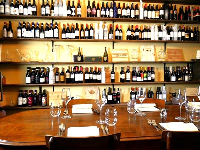 Enoteca Riviera — Weinhandlung in Zürich