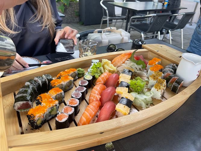 GiGi Sushi Bar Adliswil — Restaurant in Adliswil