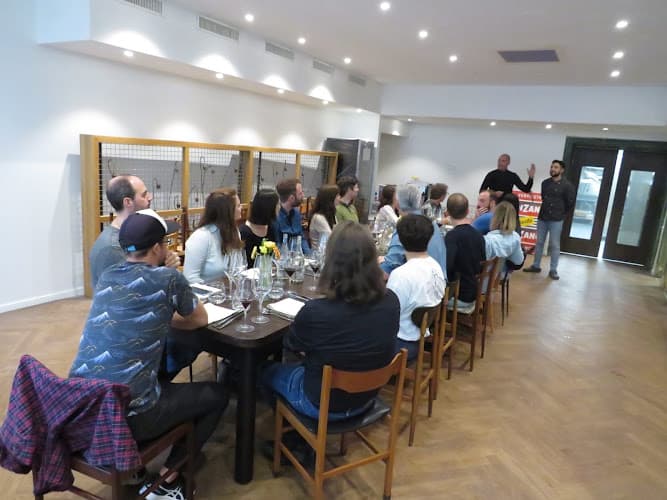 Roma Inh. Wine&Food — Restaurant in Dietikon