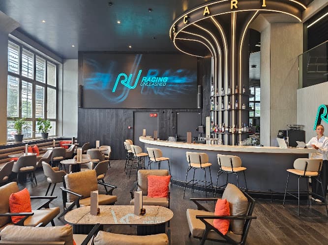 Racing Unleashed | Racing Lounge Zurich City — Bar in Zürich
