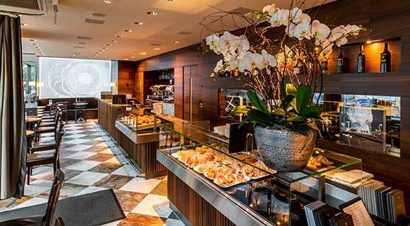 Confiserie Sprüngli | Restaurant — Restaurant in Zürich (Bild 2)