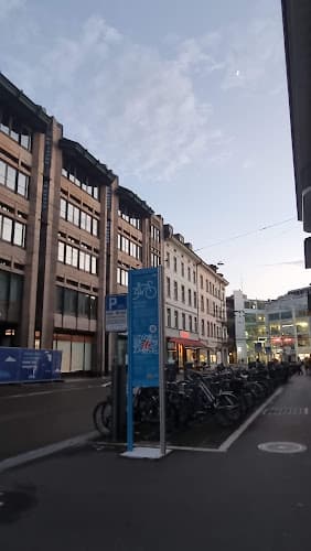 ZKB Filiale Winterthur-Untertor — Bank in Winterthur