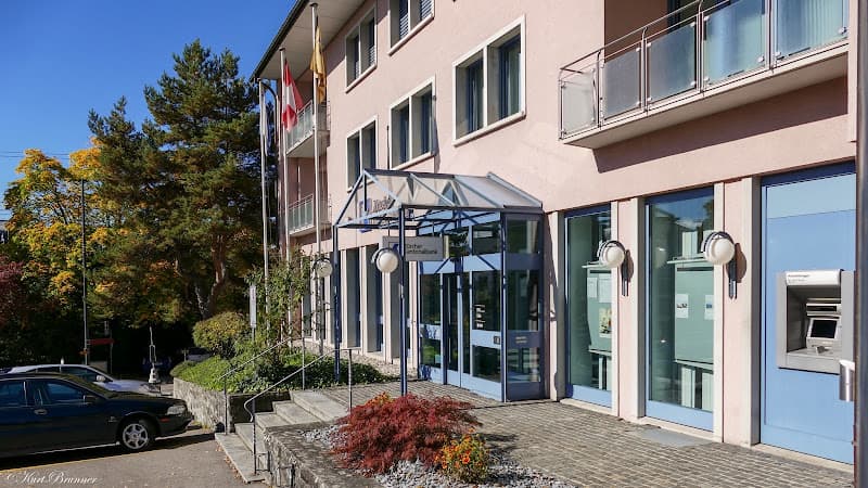 ZKB Filiale Männedorf — Bank in Männedorf
