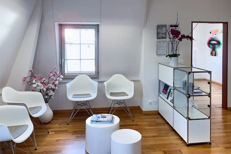 Dermalounge Dr. med. Katharina Krüger — Arzt in Uster
