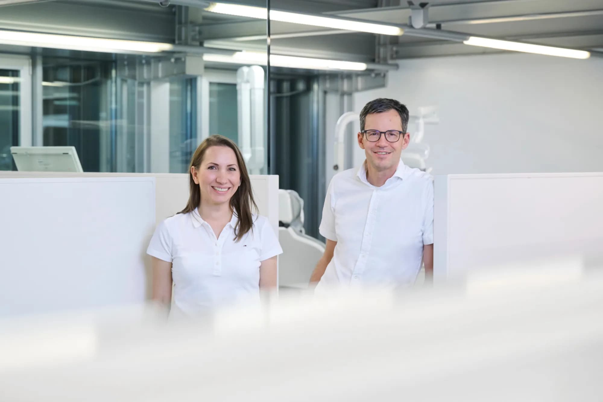 www.wurzelbehandlung.zuerich; Dr.Deari und Dr. Michel — Zahnarzt in Zollikon (Bild 3)