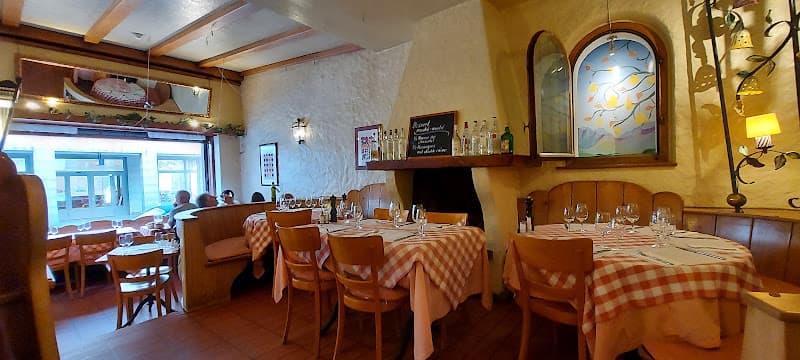 Raclette Stube — Restaurant in Zürich