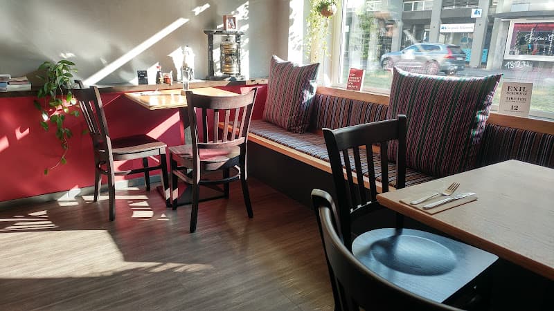 Tenz Momo Zürich Lochergut — Restaurant in Zürich