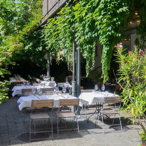 Amia Neo-Brasserie — Restaurant in Zürich
