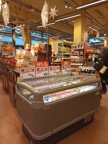 Migros-Supermarkt - Zürich - Schaffhauserplatz — Supermarkt in Zürich