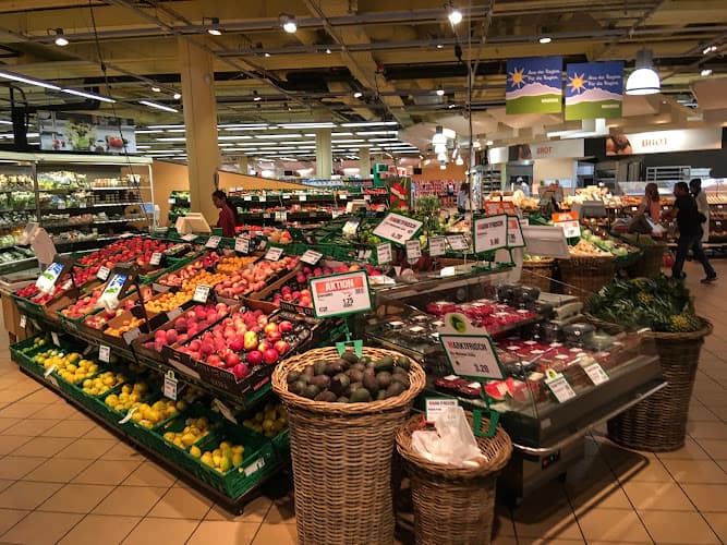 Migros-Supermarkt - Zürich - Oerlikon Neumarkt — Supermarkt in Zürich