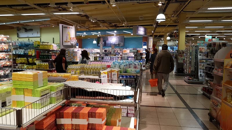 Migros-Supermarkt - Zürich - Seebach — Supermarkt in Zürich