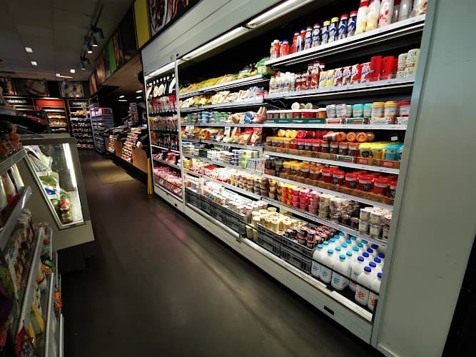 migrolino Opfikon — Supermarkt in District 11