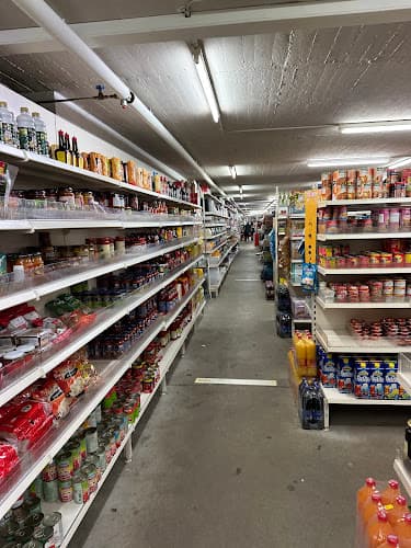 Warenmarkt — Supermarkt in Regensdorf