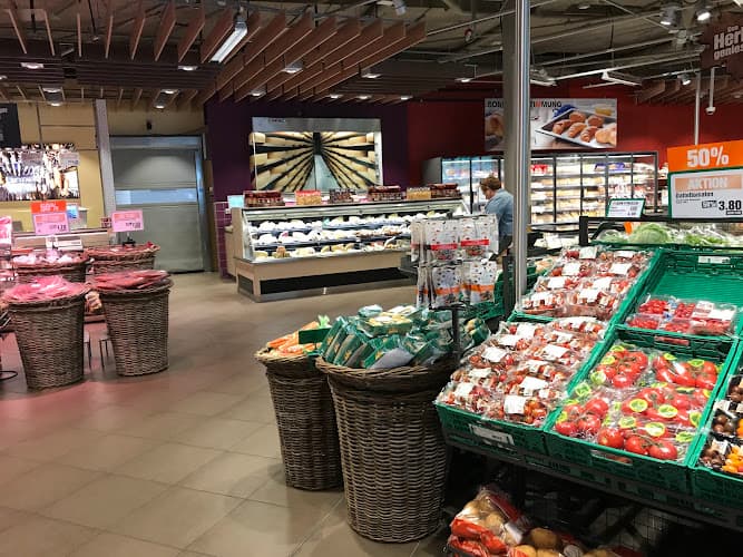 Migros-Supermarkt - Bassersdorf — Supermarkt in Bassersdorf