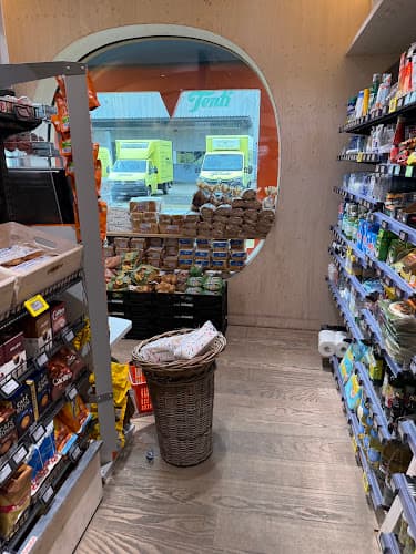 Migros-Supermarkt - teo Neuhegi — Supermarkt in Winterthur