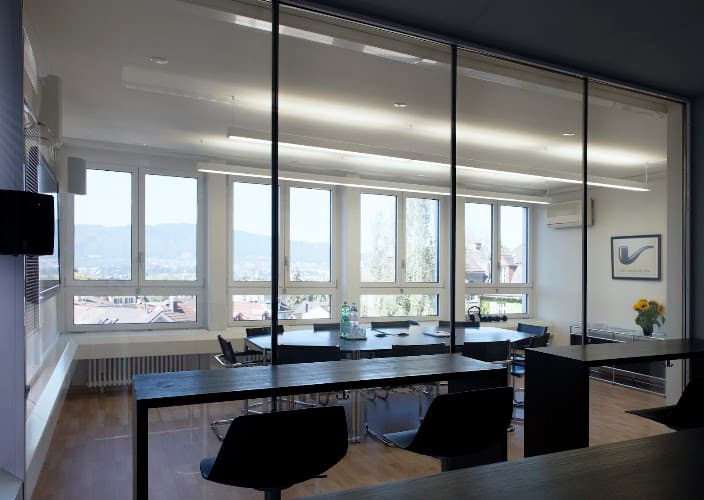Insight Institute AG — Geschaeft in Zürich