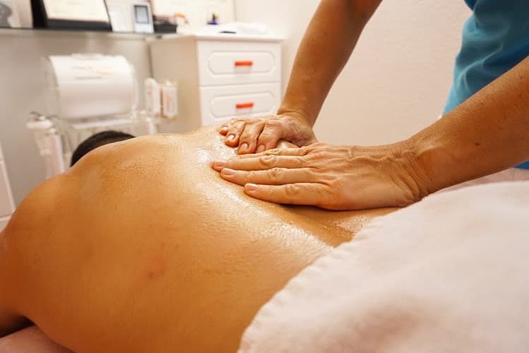 Massagepraxis Bodyhouse | Zürich Altstetten — Massage in Zürich