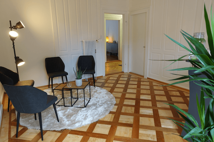 AUXILIA med GmbH medizinische Massagepraxis — Massage in Zürich