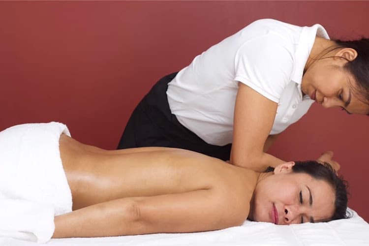 Parvati Massage-Krankenkasse anerkannt — Massage in Zürich