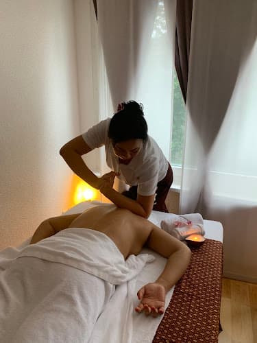 Swiss Thai Spa Krankenkasse Anerkannt Zürich — Massage in Zürich