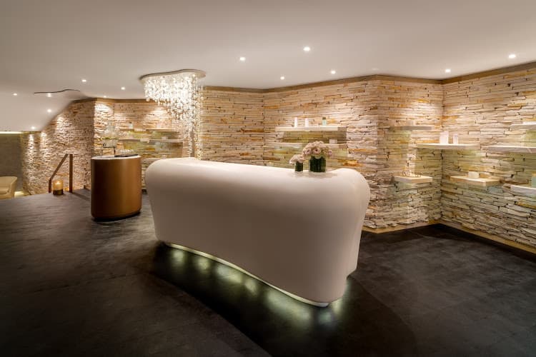 REFIVE Spa | FIVE Zurich — Kosmetikstudio in Zürich